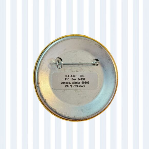 Vtg University of Alaska pin - Picture 2 of 2